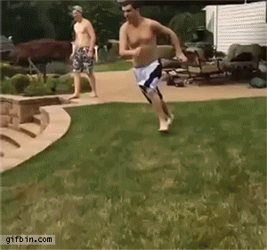 1414919433_pool_jump_fail.gif